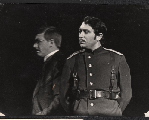 "Гаврош из Замоскворечья", 1971 г., поручик Карцев, слева Грудов (А. Кузнецов)