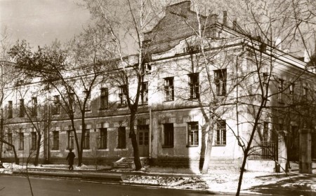 Фотография «Дом на ул. Советской, 24» 1960-е годы.